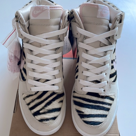 2005 WMNS Nike Dunk HI ‘Zebra’ Size 6.5 Deadstock - Picture 3 of 10
